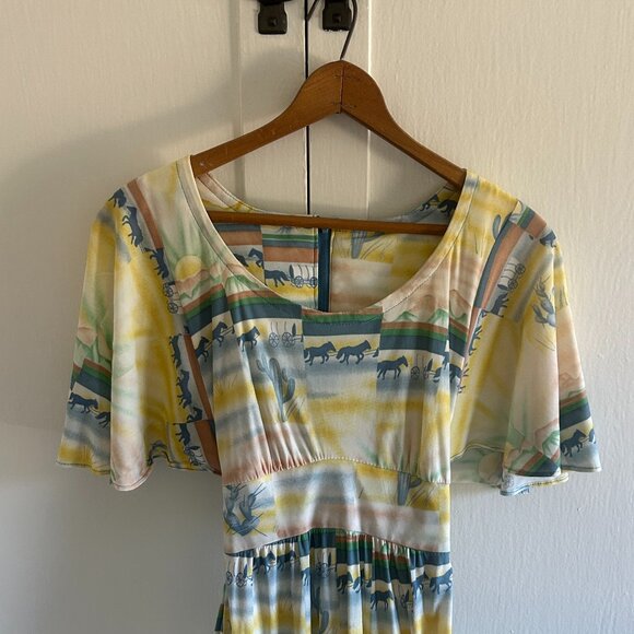 Vintage 70s Polyester Maxi Dress in Pastel Prairie Print (Sz XS) - Picture 1 of 6